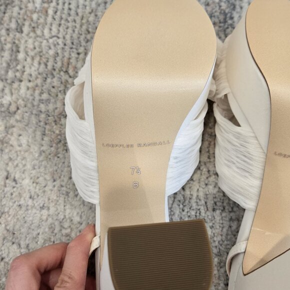 NWT Loeffler Randall Natalia Pearl Platform Bow Heel Size 7.5 - Picture 8 of 10